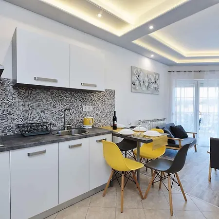 In Umag/istrien 37008 Appartamento